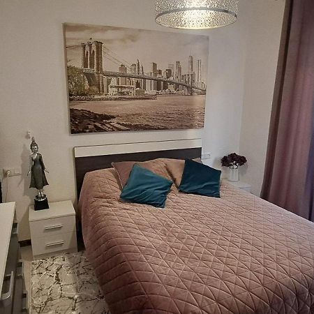 Apartament Jakub De Lux Torrevieja Eksteriør billede